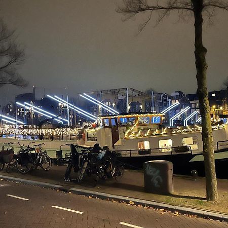 Skinny Bridge Houseboat Amstel View Amsterdam Exteriér fotografie